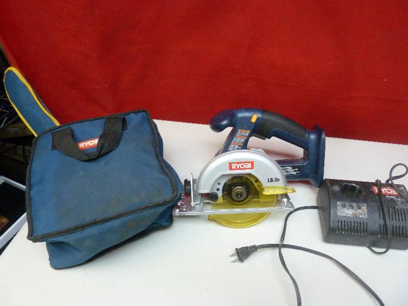 lot 773 image: Ryobi Skil Saw