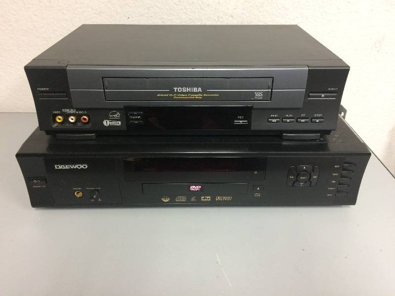 lot 35 image: DVD and VHS Players