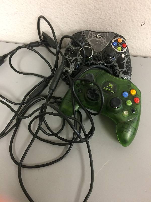 lot 41 image: Xbox Controller S