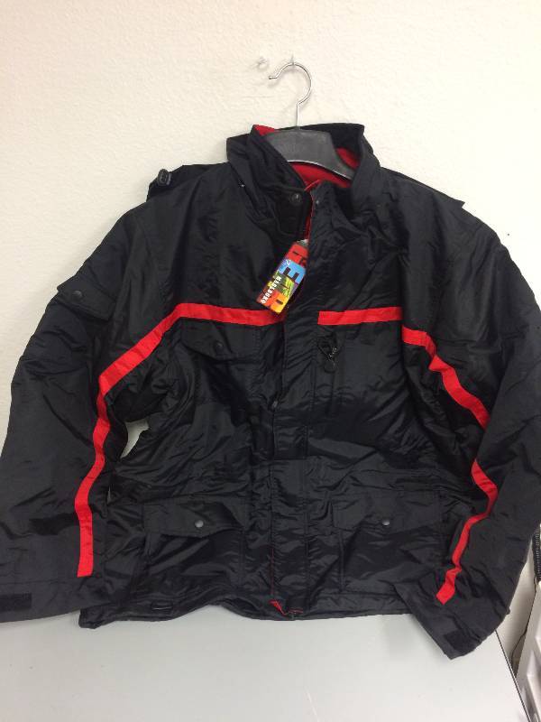 lot 19 image: Marlboro Gear Jacket