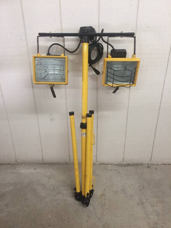 lot 21 image: Work Light