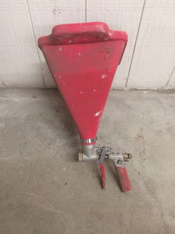 lot 29 image: Texture Sprayer Hopper