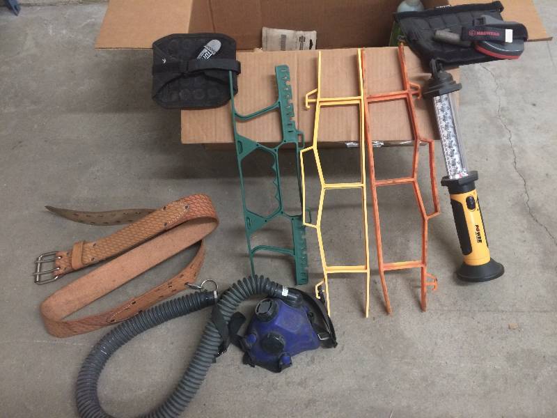 lot 35 image: Assorted Tools