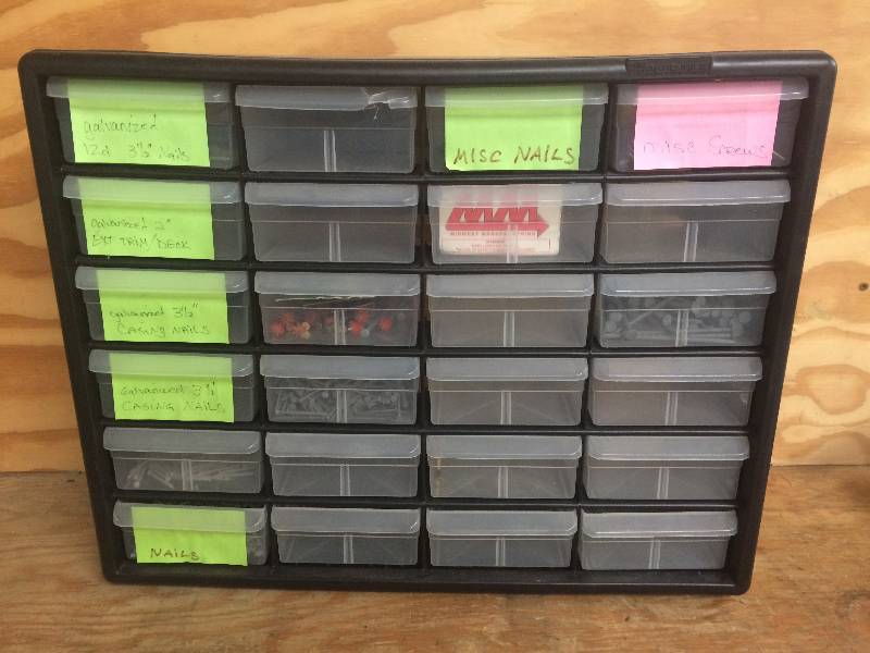 lot 50 image: Hardware Bin