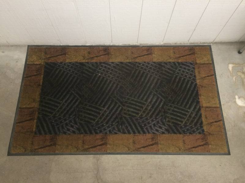 lot 68 image: Entrance Door Mat