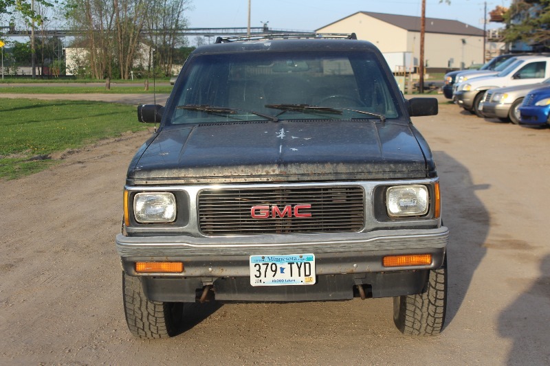 lot 1509 image: 1991 GMC Jimmy S15 4x4