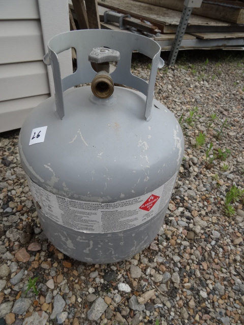 New style 20 lb propane tank...