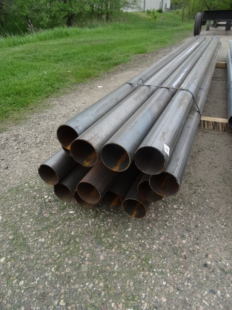 lot 20 image: 4 steel tubing. 162 long. 18 piec...