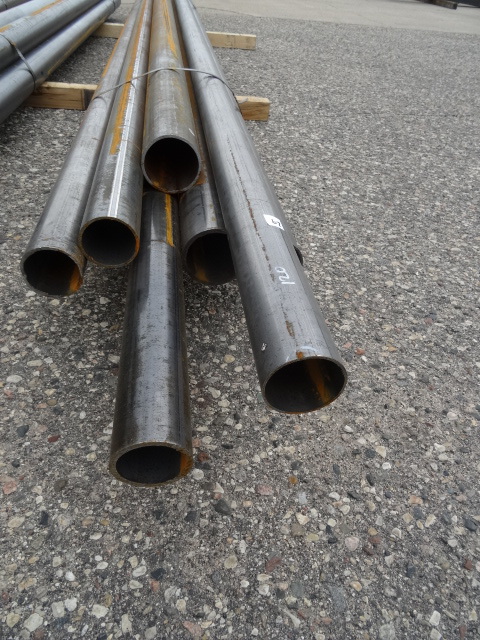 lot 29 image: Misc steel tubing. 4 12 x 3 12. 7...