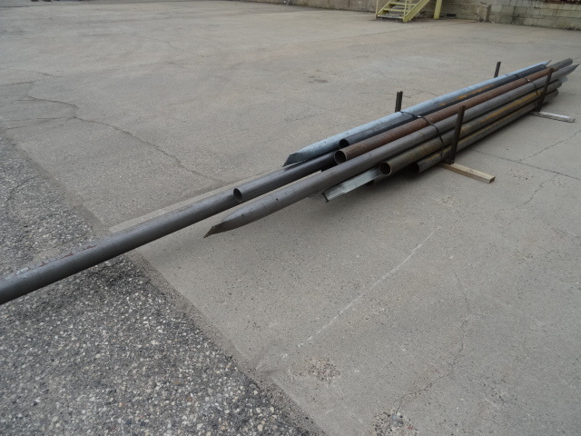 lot 39 image: Misc steel and glavanized tubing. 4...