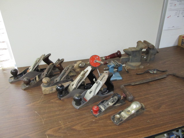 lot 30 image: Large Lot of Vintage Planes Vises etc