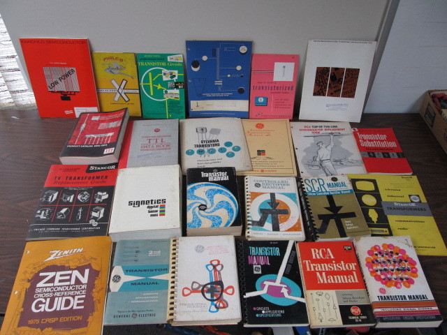 lot 31 image: Large Lot of Vintage Transistor etc BooksManuals