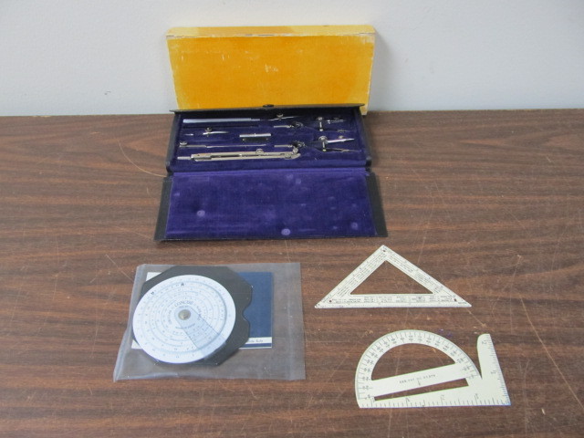 lot 39 image: Nice Lot of Vintage Drafting Tools