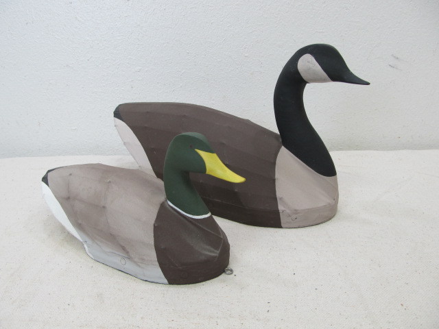 lot 12 image: 2 Signed Vintage Wallace ONeal Canvas & Wood Decoys