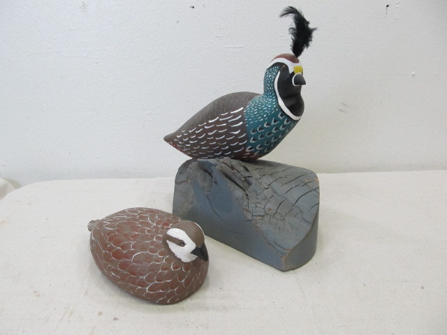 lot 15 image: Vintage Carved Signed Wooden Quail Decoys