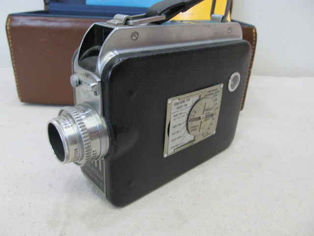lot 8 image: Vintage Cine-Kodak Magazine 8 Camera wCase & Accessories