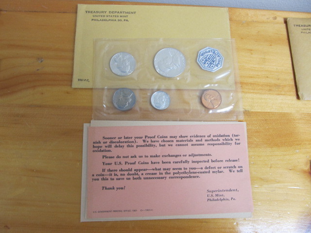 lot 84 image: 1961 U.S. Coin Proof Set wCOA