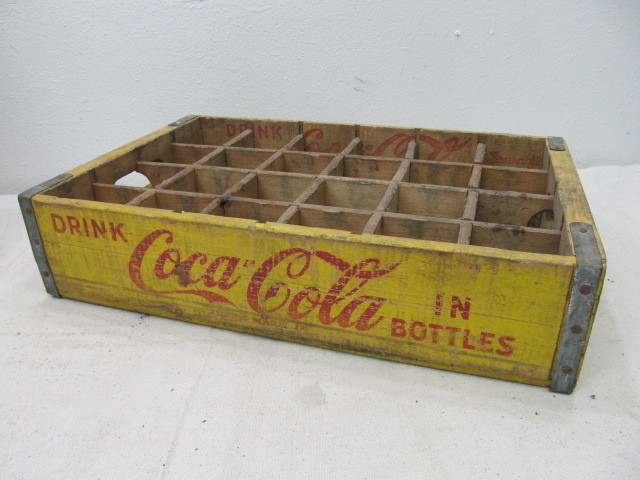 lot 2 image: Vintage Yellow Coca Cola Bottle Crate