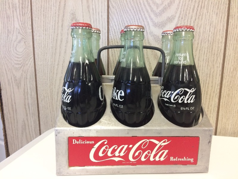lot 4 image: Vintage Metal Coca-Cola HolderCarrier & Bottles