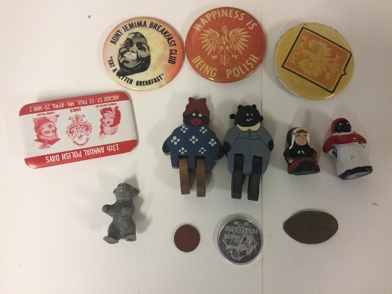lot 20 image: Collectible Buttons, Tokens, Figures