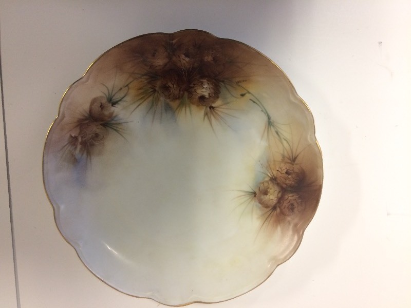 lot 45 image: Antique 8.25 Pine Cone Plate Bavaria