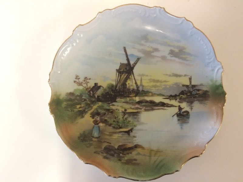 lot 48 image: Antique 10 Windmill Plate Germany