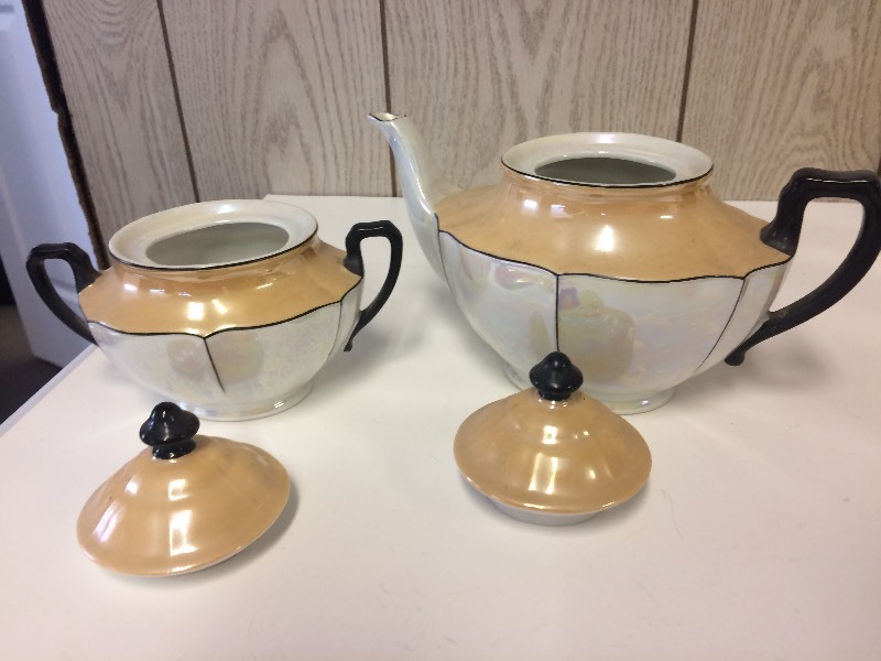lot 61 image: 5 Piece Czechoslavakia Tea Set