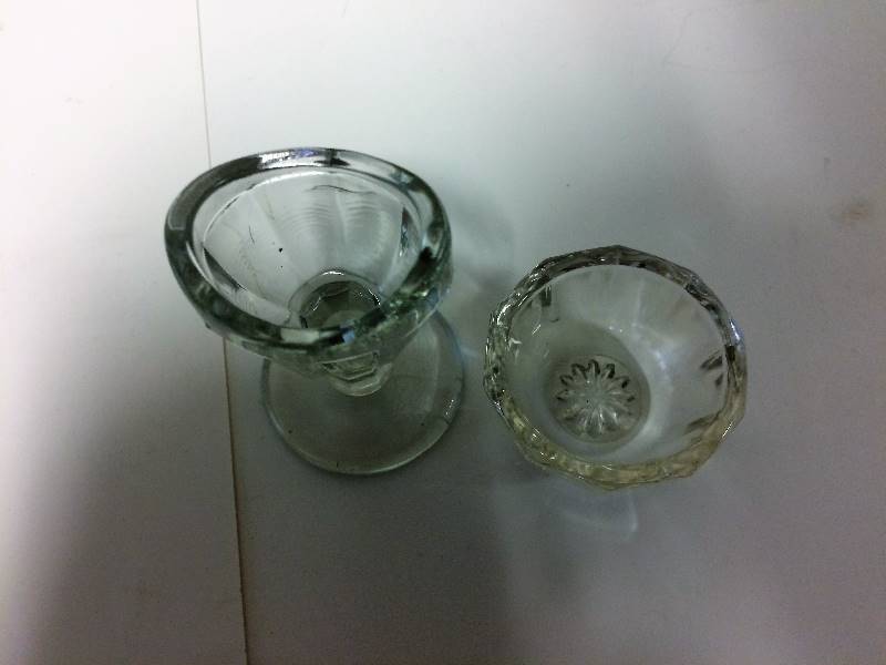 lot 78 image: Vintage Eye Cup
