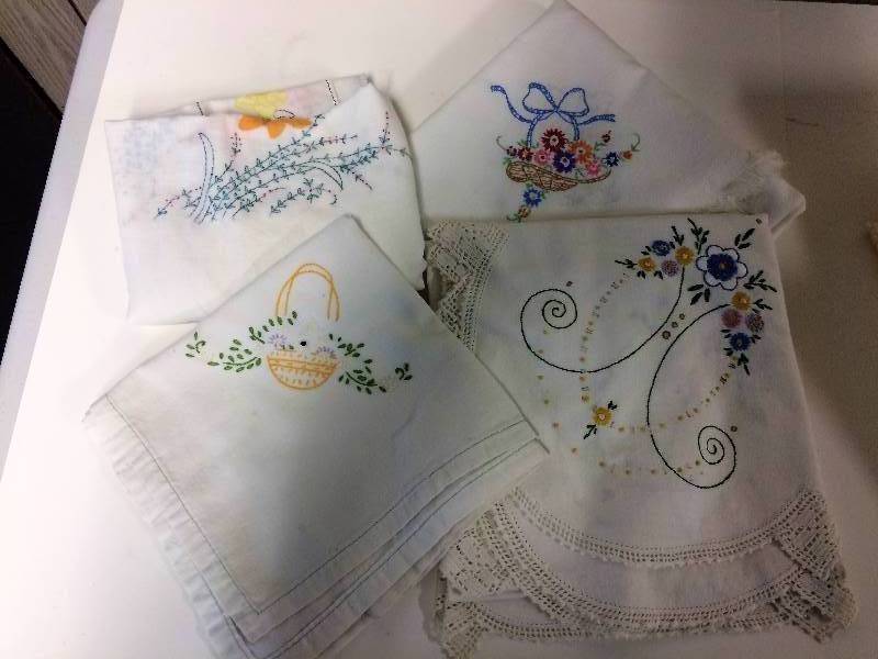lot 85 image: 4 Vintage Embroidered Tablecloths