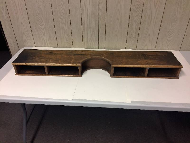 lot 91 image: Vintage Desk Top Cubby Hole Shelf