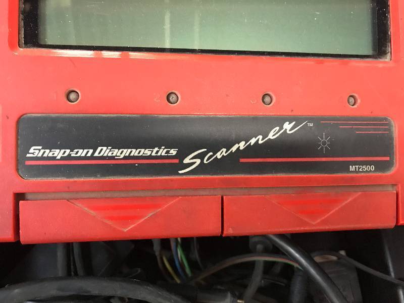 lot 6 image: Snap-On MT2500 Scan Tool