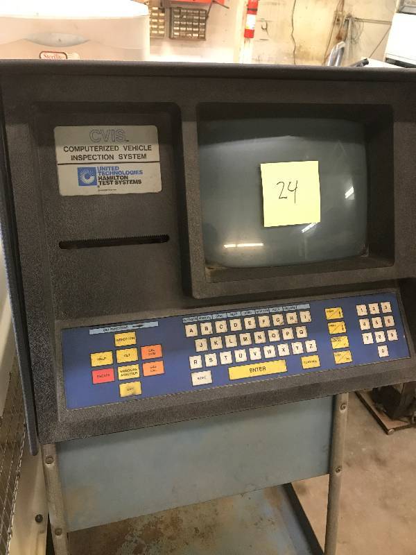 lot 24 image: Four Gas Analyzer
