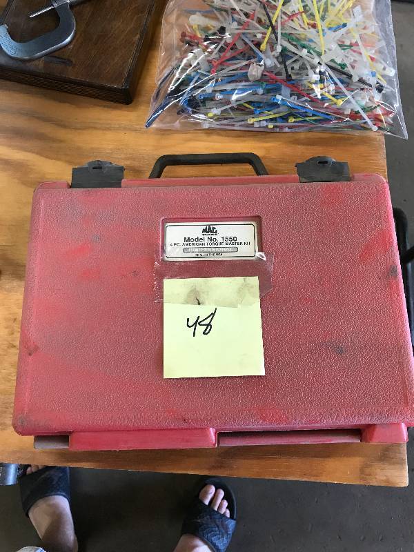 lot 40 image: Fluid Extractor