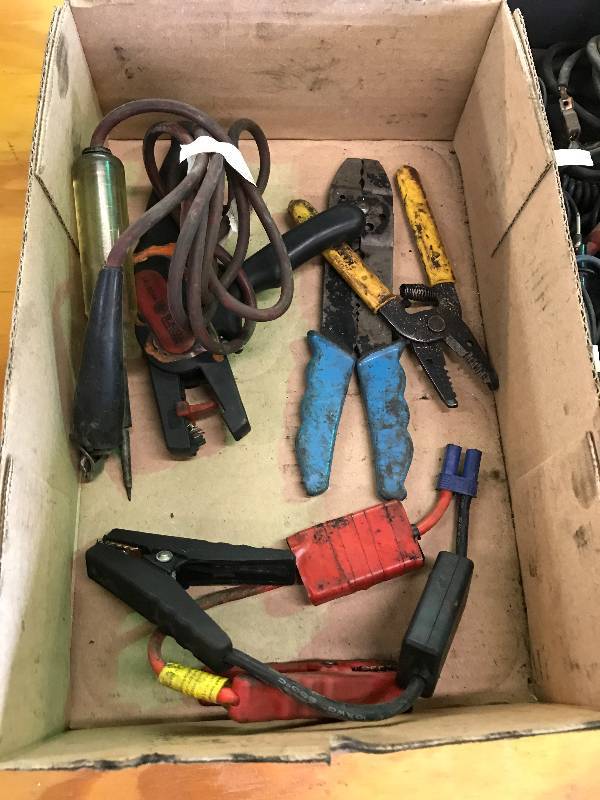 lot 97 image: Wire Tools  Leads