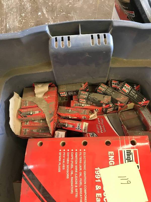 lot 119 image: Misc Spark Plugs,Wiper Blades and Misc Wipers