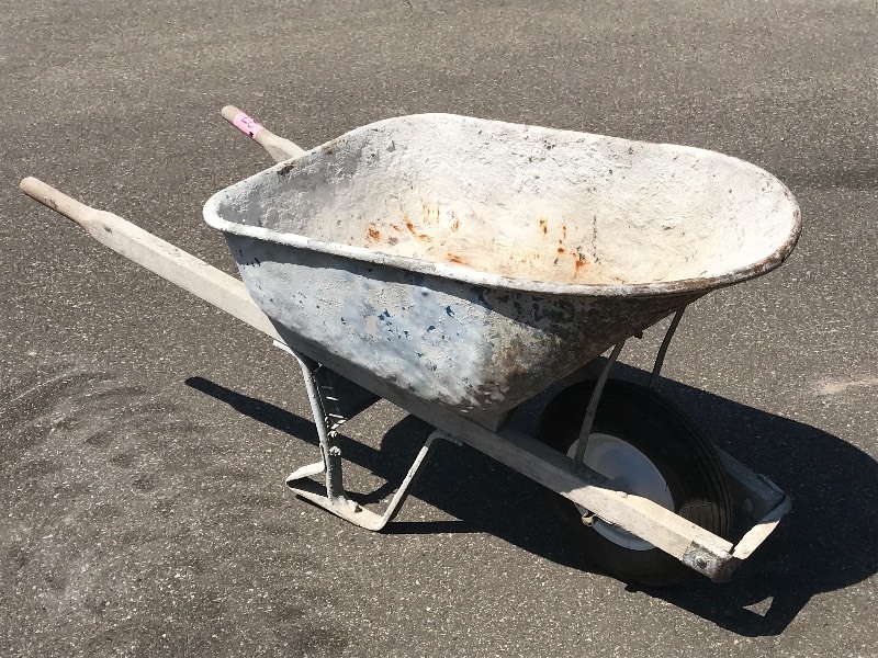 lot 27 image: Steel Wheel Barrel