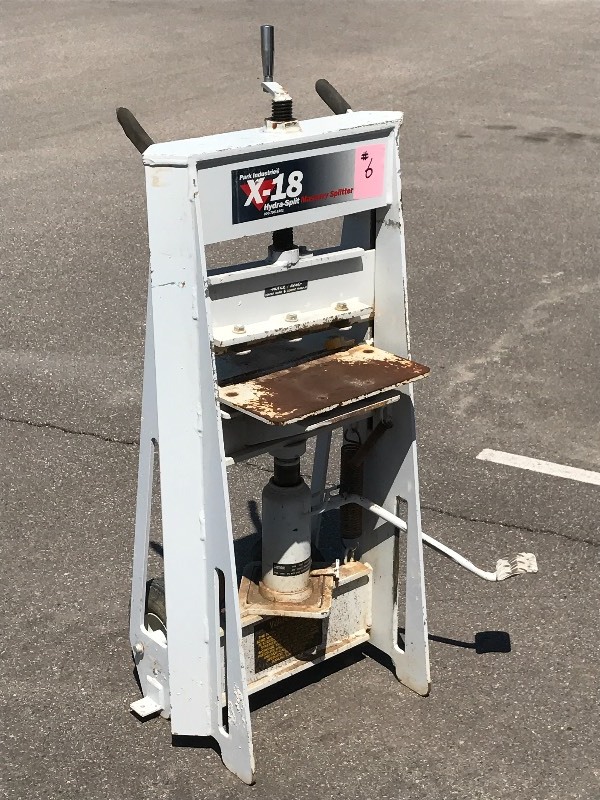 lot 6 image: Park X-18 Masonry Splitter