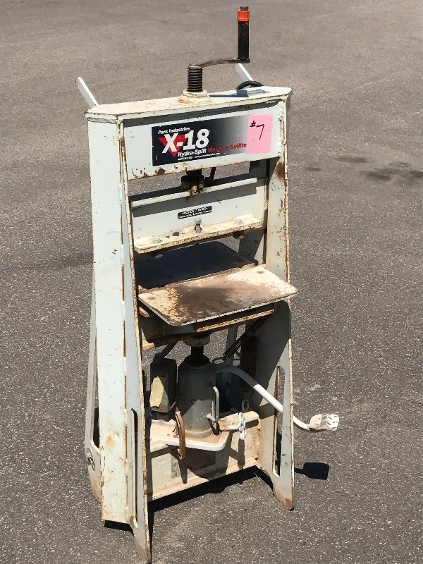 lot 7 image: Park X-18 Masonry Splitter