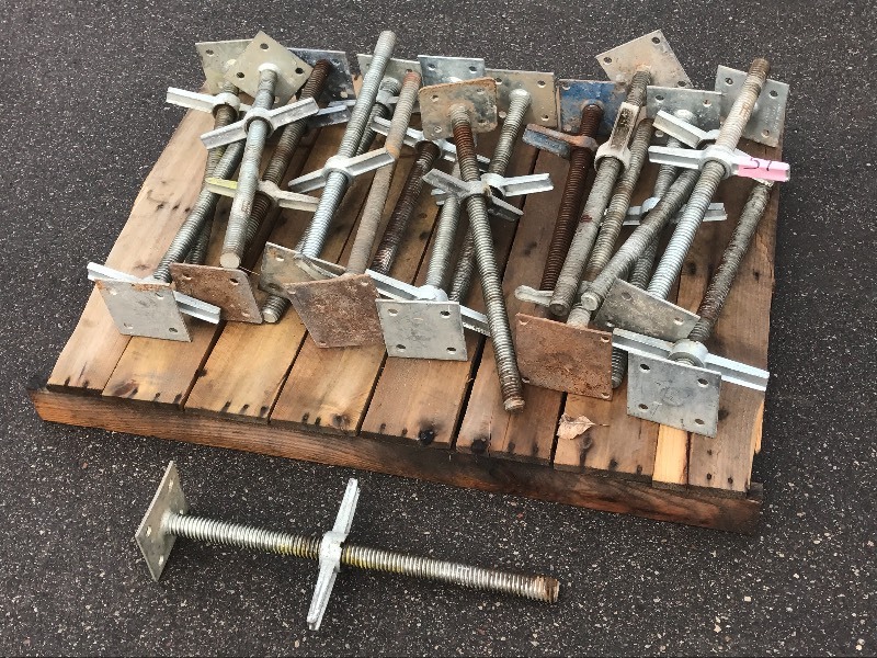 lot 59 image: Lot Of (20) Commercial Scaffolding ...