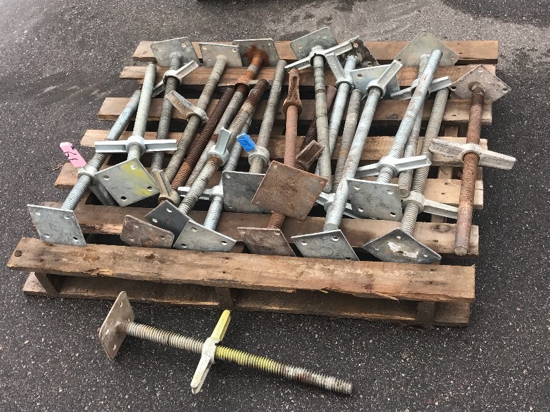 lot 61 image: Lot Of (20) Commercial Scaffolding ...