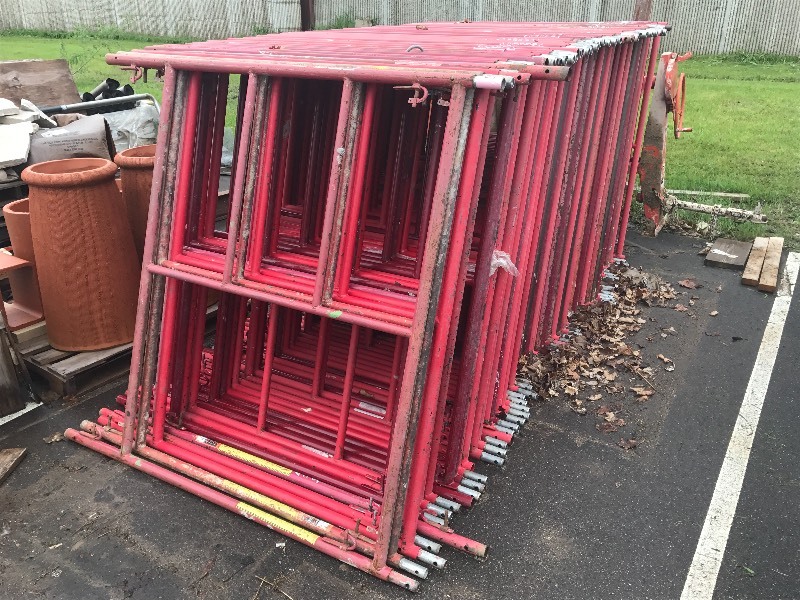 lot 69 image: Lot Of (10) Waco Commercial 5ft Lad...