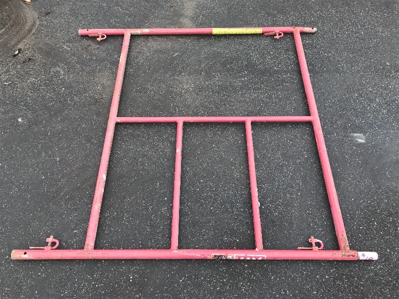 lot 76 image: Lot Of (10) Waco Commercial 5ft Lad...