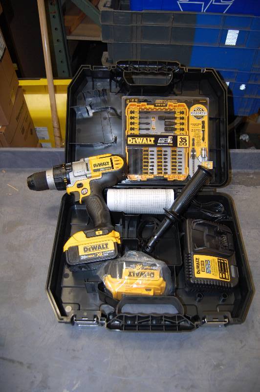 BRAND NEW-20V MAX 4.0Ah Lithium Ion Cordless 12 Premium DrillDriver Kit and Bit Kit