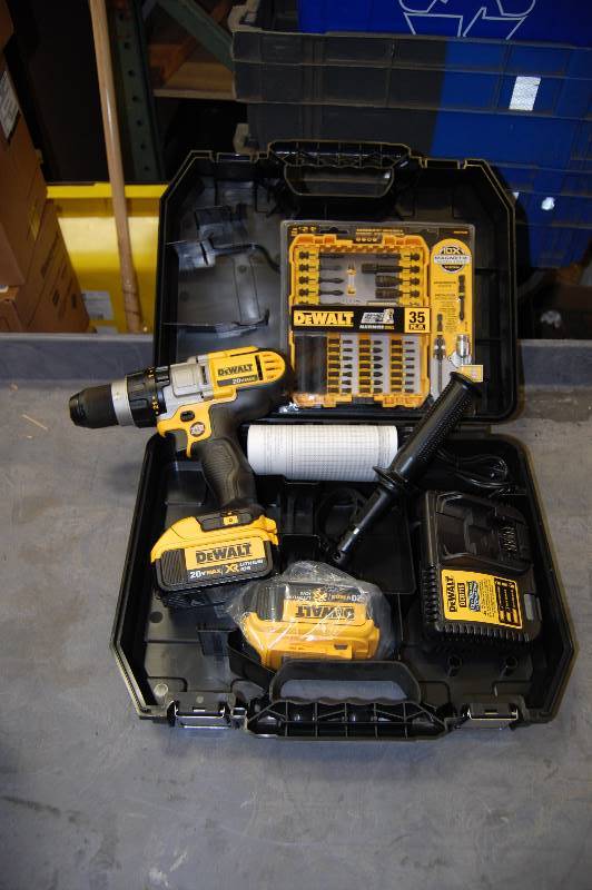 BRAND NEW-20V MAX 4.0Ah Lithium Ion Cordless 12 Premium DrillDriver Kit and Bit Kit