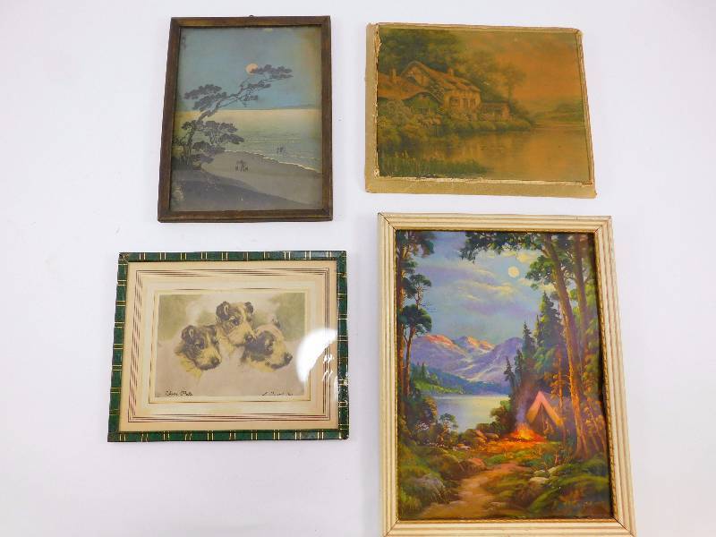 lot 10 image: Lot of various wall decorations