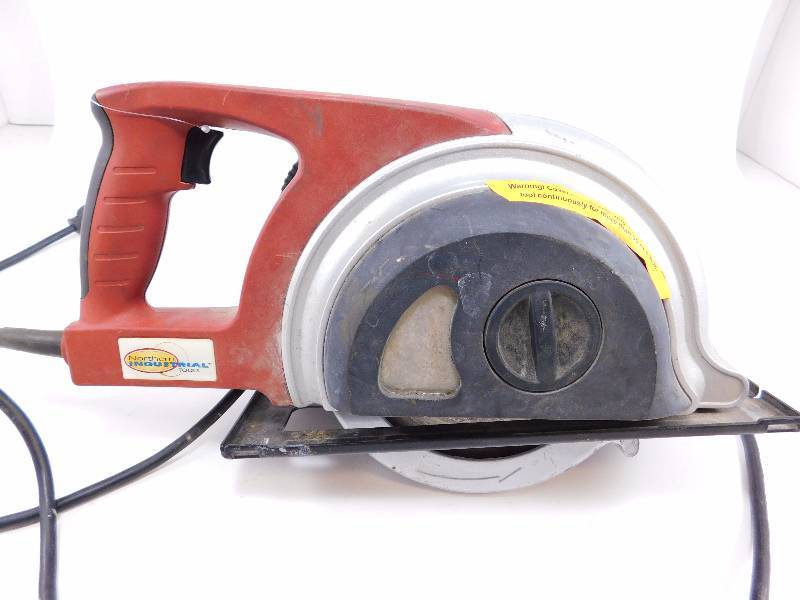 lot 28 image: Metal Saw - Tested, Works