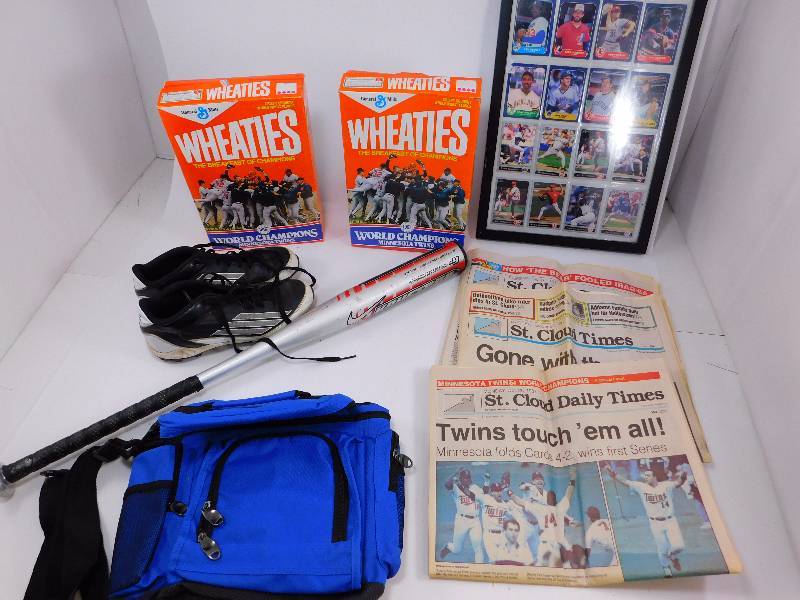 lot 35 image: Misc. lot of sports items