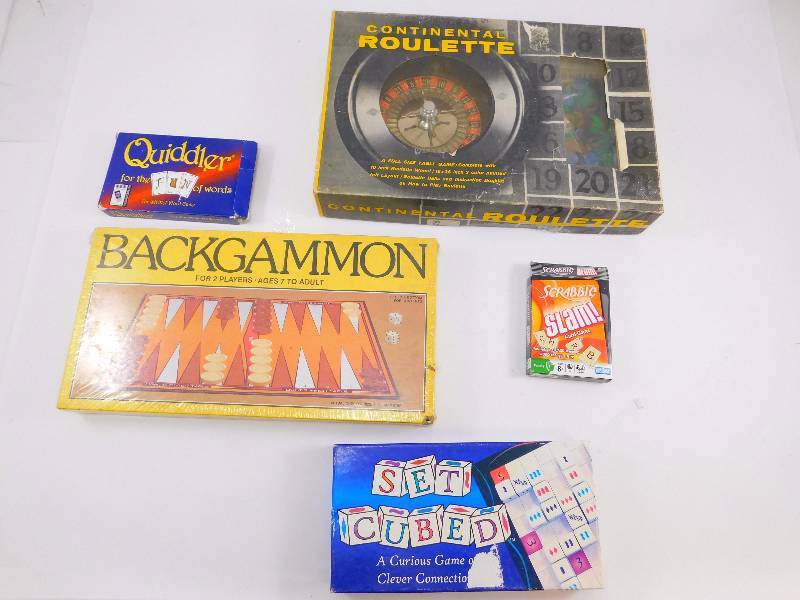 lot 39 image: Lot of Board Games