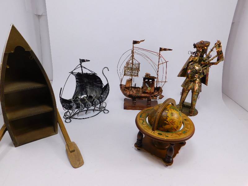 lot 46 image: Lot of Various Items