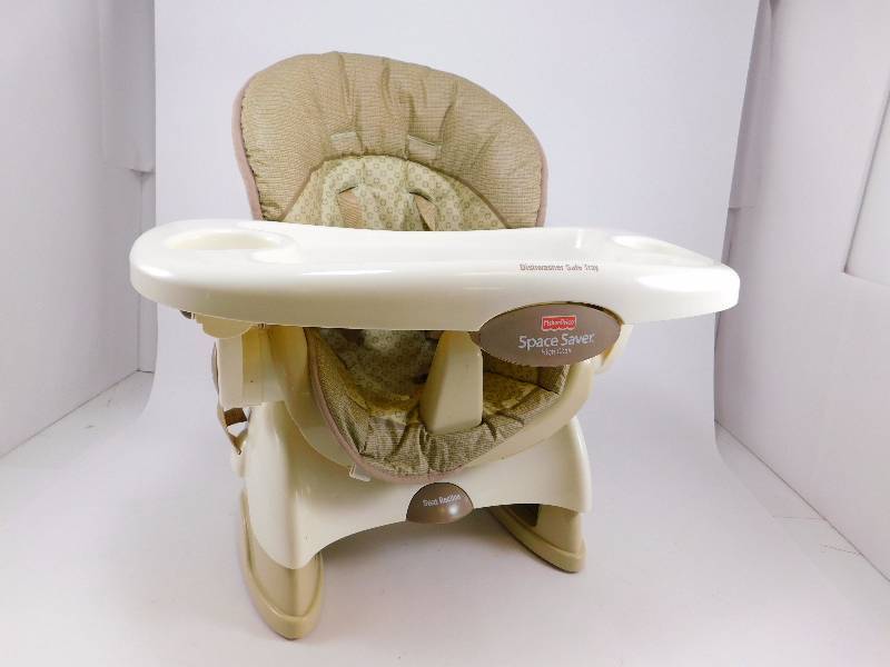 lot 50 image: High Chair